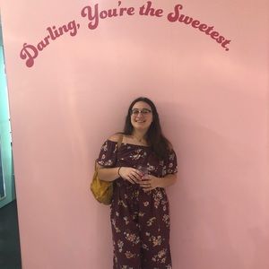 Meet your Posher, Danielle